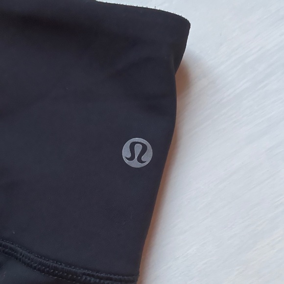 Lululemon 7/8 Perforated Leggings - Picture 3 of 8